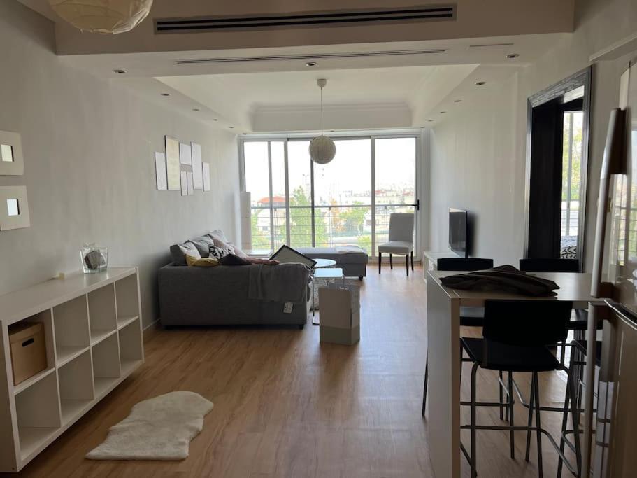 Ronza Elegant Apartment Amán Exterior foto